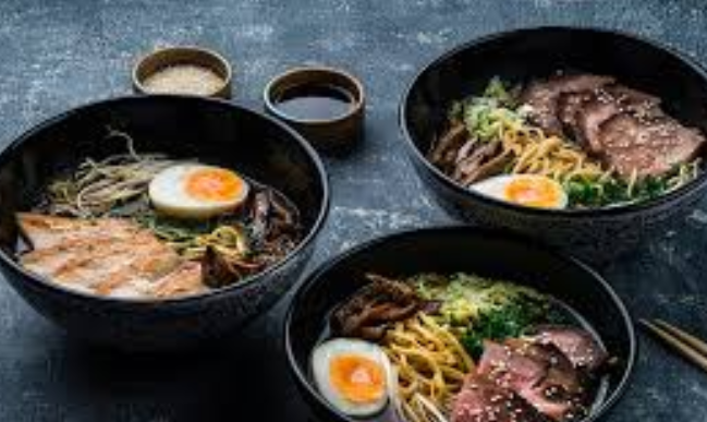 review-makanan-ramen-shoyu-dengan-rasa-gurih-kedelai
