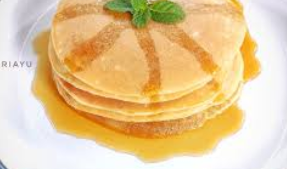 review-makanan-pancake-manis-dengan-topping-madu
