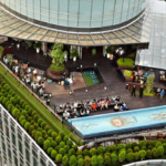 Review Restoran SKYE: Dining Mewah dengan View Kota