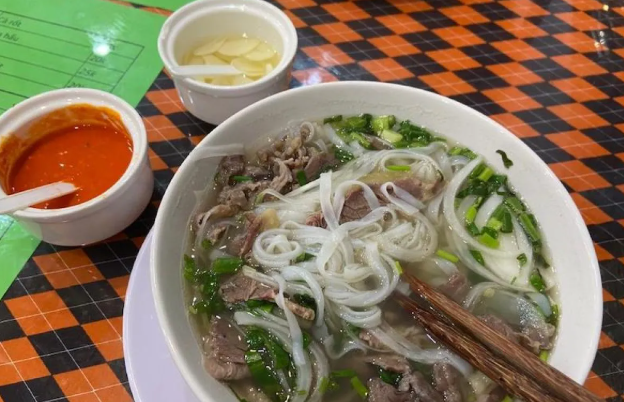 Review Makanan Phở Bò Sup Mie Vietnam Paling Autentik