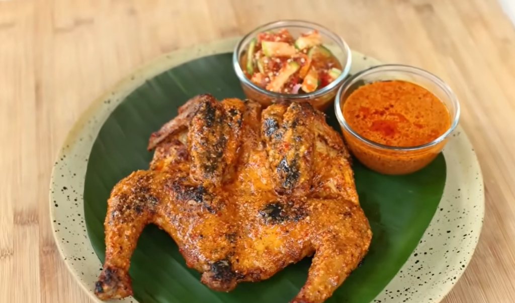 Pedasnya Ayam Bakar Taliwang Khas Lombok Menggoda Selera