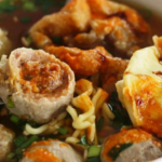 Review Bakso Mercon Pedas Gila Dengan Kuah Kaldu Gurih