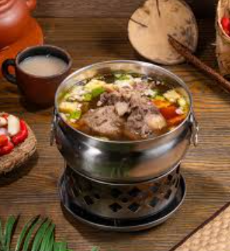 Sop Buntut Hangat Kuah Gurih Kaya Rasa Nikmat Gurih
